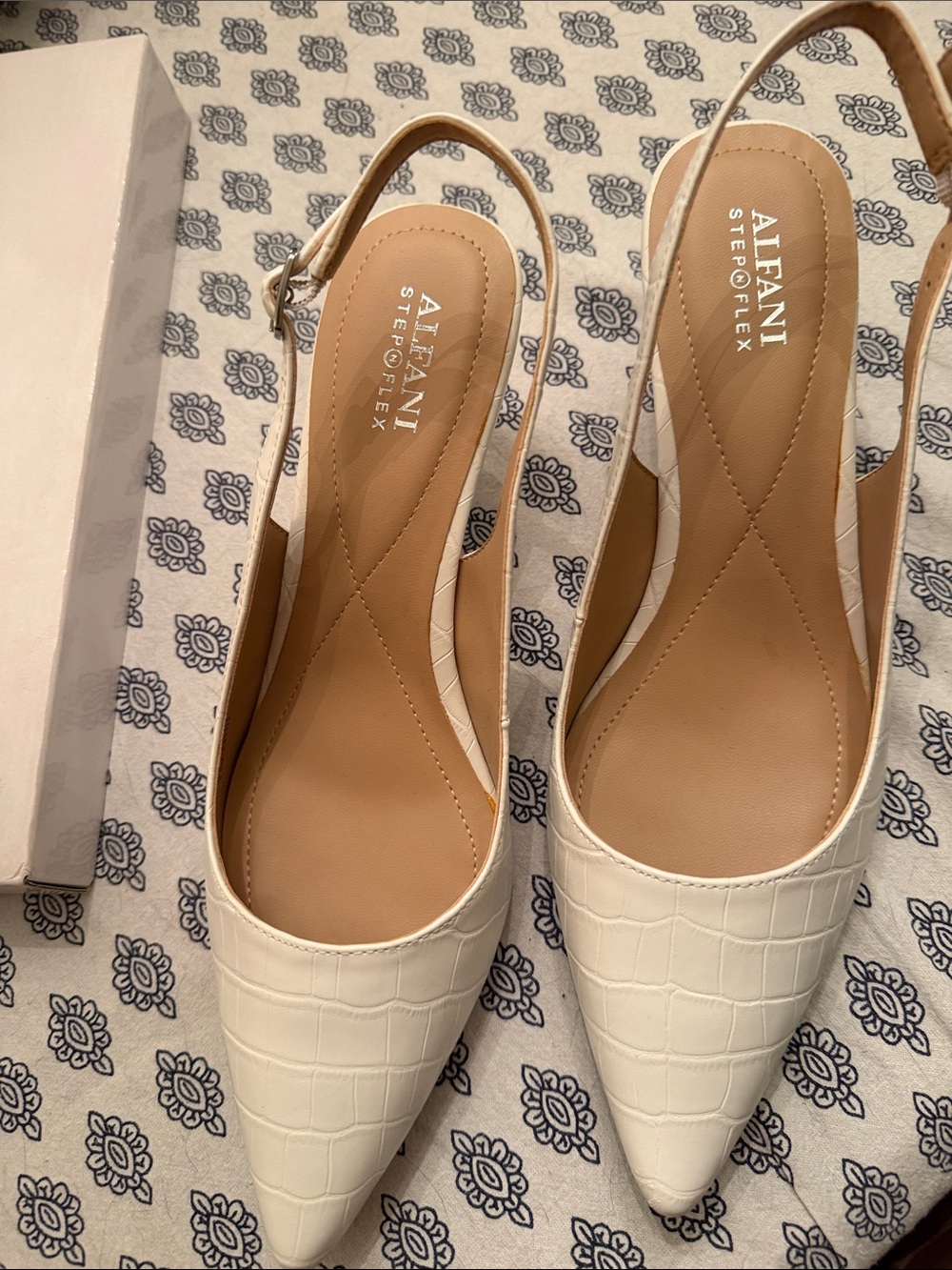 Alfani White Croc-Embossed Pointed Toe Slingback Mules